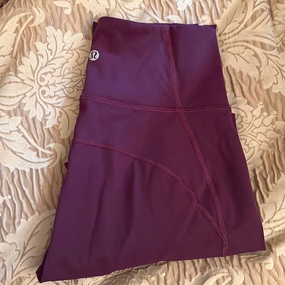 LULULEMON HOT LIKE AGNI - Picture 2 of 6